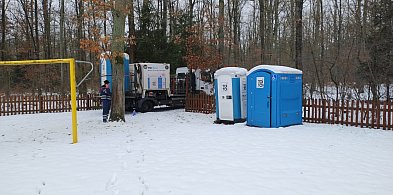 Toalety w lesie latem i zimą. To norma w gościnnym nadleśnictwie-80844