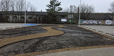 Jest nowy, bezpłatny parking i nowe, miejskie skwery (zdjęcia)-81709