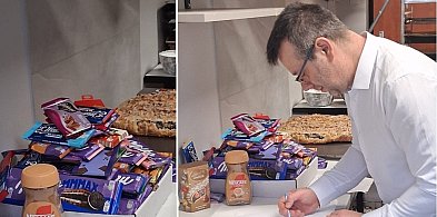 U pana Tomka było tak: Klienci przyjeżdżali po makowce i zostawiali czekolady-81787