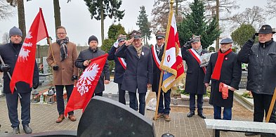 W 107. rocznicę znicze zapłonęły na 27 powstańczych grobach (zdjęcia, film)-81829