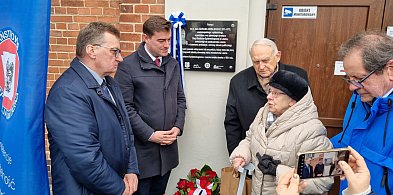 Marian Kowalski służył swoją pracą Lesznu. Miasto upamiętniło go tablicą (zdjęcia)-82414