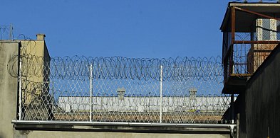 Ojciec z synem znęcali się nad najbliższymi. Ich ofiarami były dwie kobiety