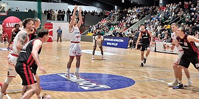 Dobry mecz Novimex Polonii 1912 Leszno. Trzymali "pod prądem" GKS Tychy