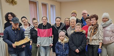 Kiermasz ciast w Lipnie dla pani Iwony.  22 lutego też będzie (zdjęcia, film)