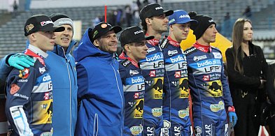 Frekwencja na Stadionie im. A. Smoczyka dopisała, wynik też się zgadza (zdjęcia)