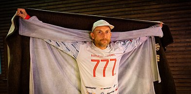 Kolejna wygrana biegacza w Belgii. Do rekordu zabrakło... rywala (zdjęcia)