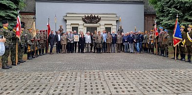 Od 25 lat kultywują tradycje ułanów (zdjęcia)