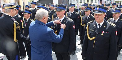 Regionalny Dzień Strażaka w Rawiczu. Nowy sztandar, awanse i... (zdjęcia)