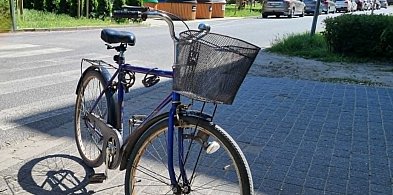 Rowerzysta uderzył w samochód. Mandat dostał wysoki (zdjęcia)