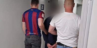 Ukrywał się w Czechach. Kryminalni złapali go koło Bojanowa