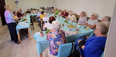 Seniorzy martwią się o przyszłość i klimat (zdjęcia) -78229