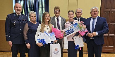 Uratowały życie koleżance (zdjęcia)-78672