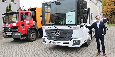 MZO w Lesznie zmienia nazwę i kupuje mercedesy-79703