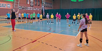 Ogólnopolska akcja w SP 9. Zajęcia prowadził były reprezentant Polski (zdjęcia)-80072