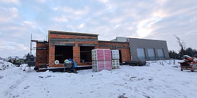 Zima nie przeszkadza w budowie żłobka (zdjęcia,film)-81003