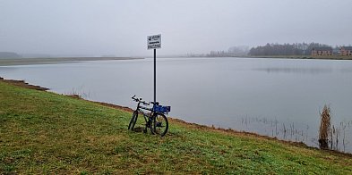 Nie łowili ryb. To co robili nad zbiornikiem? (zdjęcia)-81351