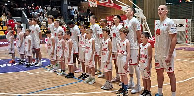 Zanim zaczną świętować powalczą jeszcze o pierwszoligowe punkty-81567