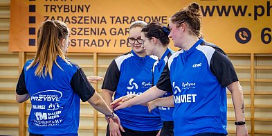 Wyjazdowy styczeń zawodniczek Wametu Dąbcze. Bardzo pracowity!-82129