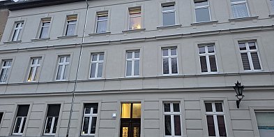 Zniszczona kamienica. Dopiero co był remont (zdjęcia)-82240