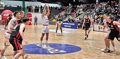 Dobry mecz Novimex Polonii 1912 Leszno. Trzymali "pod prądem" GKS Tychy