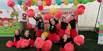 Bieg po zdrowie. Zawody leszczyńskich przedszkolaków pod balonem (zdjęcia)