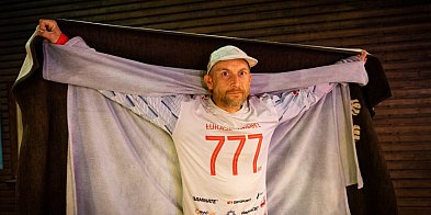 Kolejna wygrana biegacza w Belgii. Do rekordu zabrakło... rywala (zdjęcia)