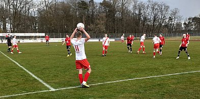 Derbowy mecz w Piaskach. Korona grała tam z Polonią