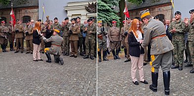 Oświadczyny na Święcie Pułku (zdjęcia, film)