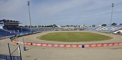 Cztery oferty na nowe oświetlenie stadionu żużlowego w Lesznie