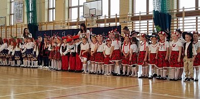 Kolorowy Wiatraczek żegna absolwentów (zdjęcia, film)