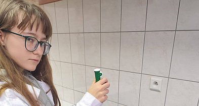 Uczennica II LO prowadziła badania w dwóch miejscach w Lesznie. Co z nich wynika?