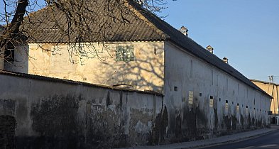 Mieszkańcy Świerczyny protestują przeciwko oborze w centrum wsi