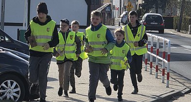 W Bukówcu Górnym biegają z klekotami (zdjęcia, film)