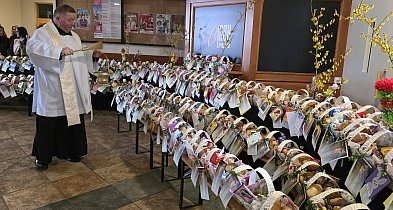 560 wielkanocnych koszyczków dla seniorów z Leszna i okolic (zdjęcia, film)