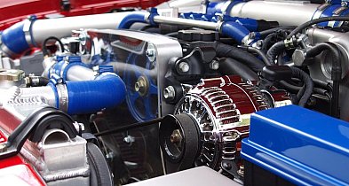 Agregaty prądotwórcze dla przemysłu — jak dobrać moc, prądnicę i silnik