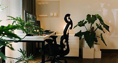 Fotel gamingowy vs biurowy – co lepsze dla pleców?