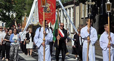Tłumy wiernych na procesji Bożego Ciała w Lesznie (zdjęcia)
