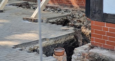 Nie bez powodu odsłonili fundamenty (zdjęcia, film)