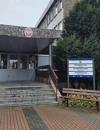 Samorząd Leszna dostał całkiem sporą kwotę za skrócenie czasu pracy urzędu-79323