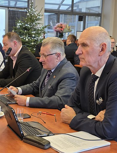 Budżet Leszna na rok 2026 przyjęty! Tylko PiS był przeciw (zdjęcia)-81531