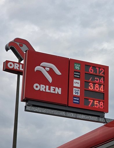 Paliwo w dół. Tak tanio dawno nie było! Sprawdziliśmy ceny w Lesznie
