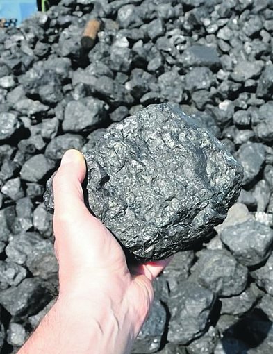 Ponad 8 milionów złotych strat. Zatrzymano 16 osób, w tym prezesa