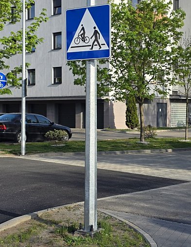 Mamy to! Nowa ścieżka wzdłuż Ostroroga została naprawiona (zdjęcia)