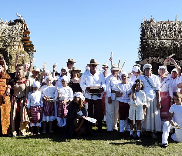 Piotrowice i Trzebiny świętowały 330 rocznicę uwolnienia chłopów (zdjęcia)-78597