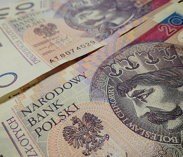 ZUS przeliczy świadczenia. Tyle więcej wpłynie na konta emerytów-79509