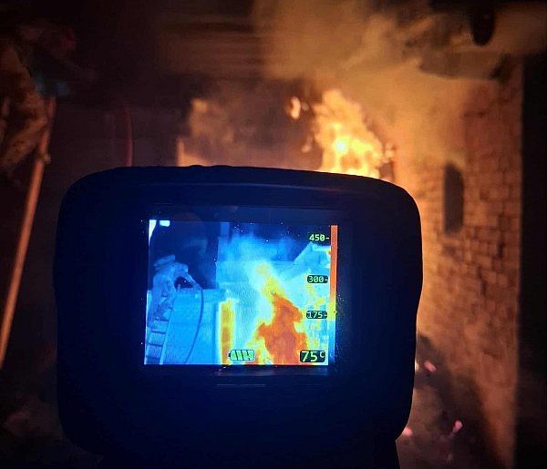 Ktoś podpalił komórki? Straty wynoszą aż 70.000 zł (zdjęcia)-79976