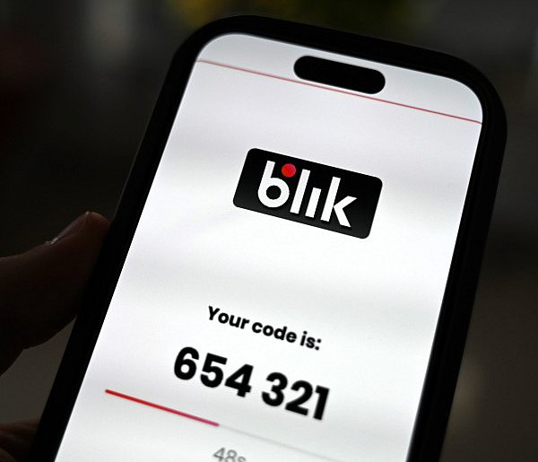 Codzienny przelew BLIK do znajomego? Skarbówka może to sprawdzać-80131