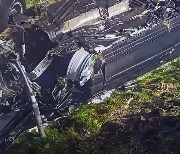 Auto dachowało. Kierowca miał ponad 2 promile, pasażerowie też pili-80183