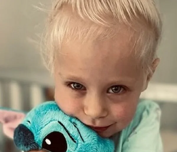 6 grudnia na Polanie Trzech Dębów. Dla 3-letniej Marysi-80408