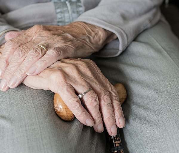 Te osoby dostaną dwie emerytury w grudniu. ZUS przesuwa przelewy-80698